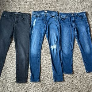 3 skinny jeans size 29 $24 Joes Jeans, Hudson, V Italia